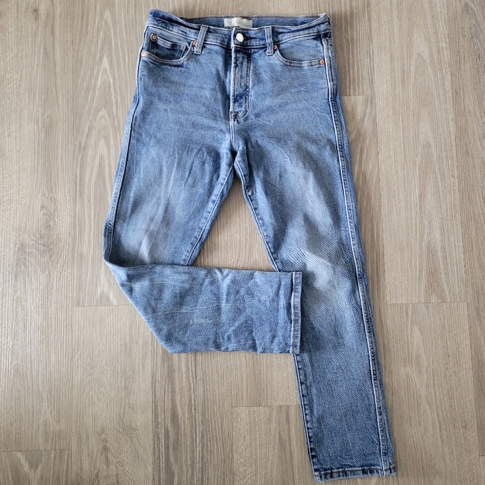 GAP High Rise Slim Straight Women's Classic Blue Denim Jeans Size 29